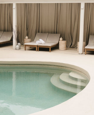 Winter Escapes - La Luz Boutique